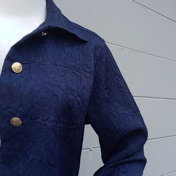 Graff by UM Vintage Gold button Light Jacket - Picture 10 of 16